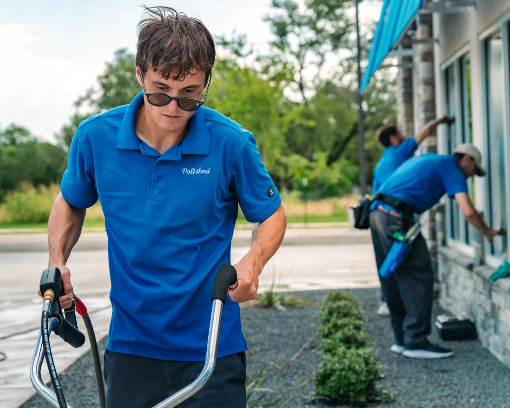 Residential pressure washing and window cleaning in Leander, TX